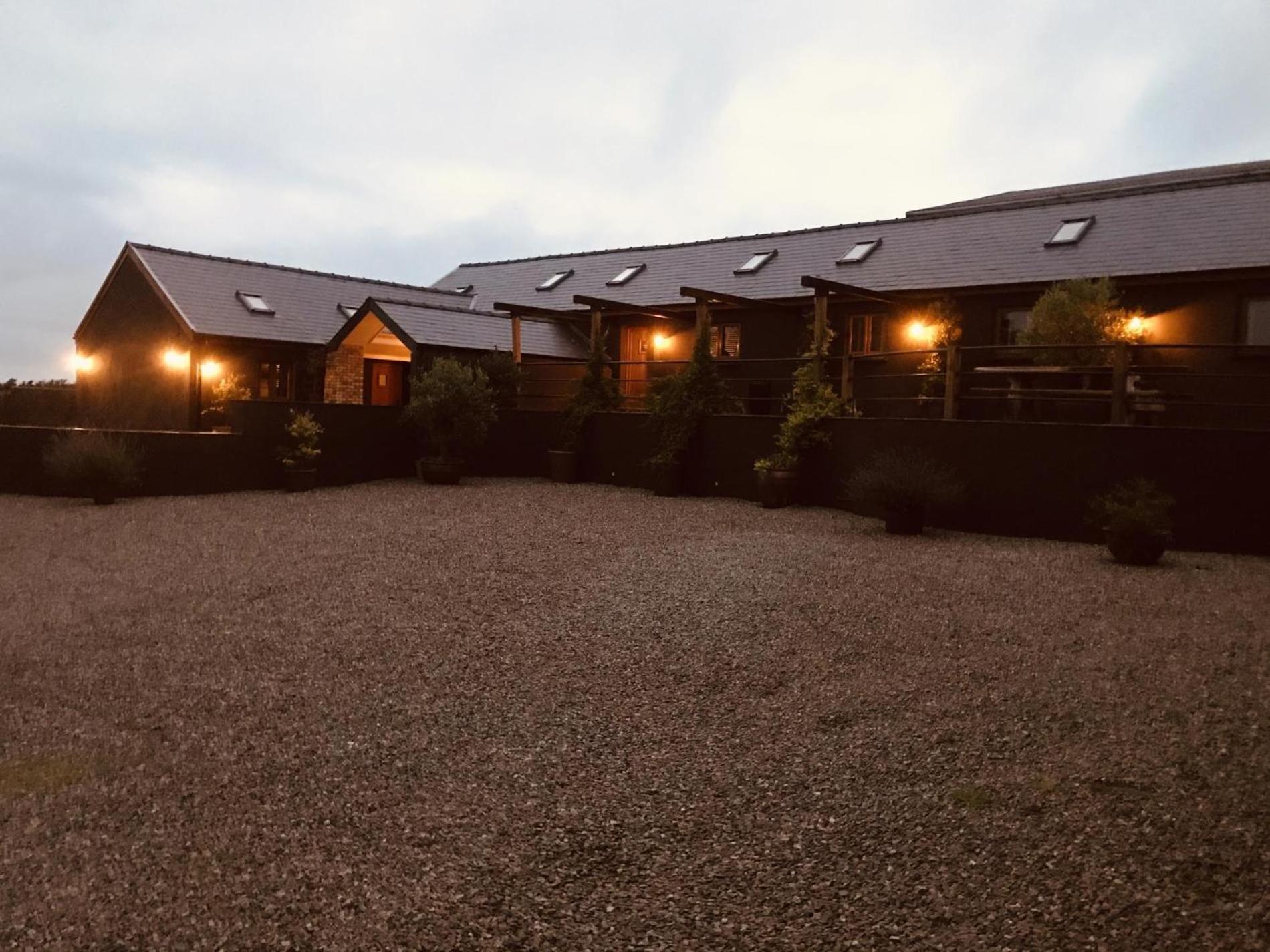 Foxglove - Luxurious Barn Conversion - Blossom Farm Johnston Exteriér fotografie